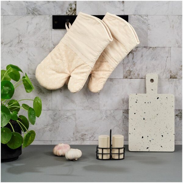 Serendipio Tanoreen Oven Glove Pair - Image 5