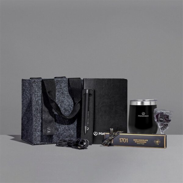 Yatta Class & Charm Hamper - Image 2