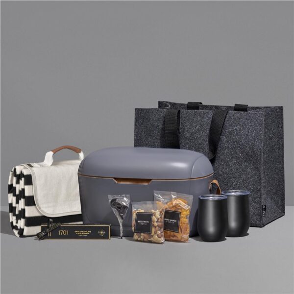 Yatta Outdoor Indulgence Hamper - Image 4