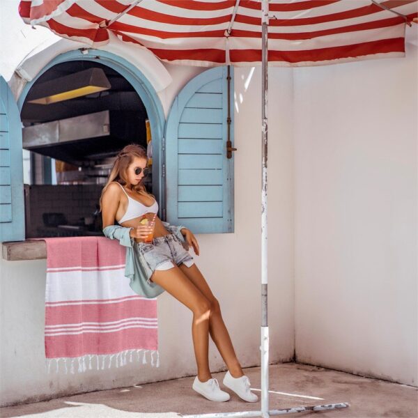 US Basic Santa Cruz Cotton-Rich Beach Towel & Drawstring Bag - Image 6