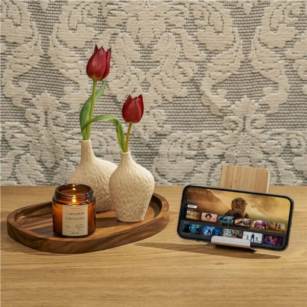 Okiyo Hakka Bamboo & Recycled Aluminium Wireless Charging Phone Stand - Image 5