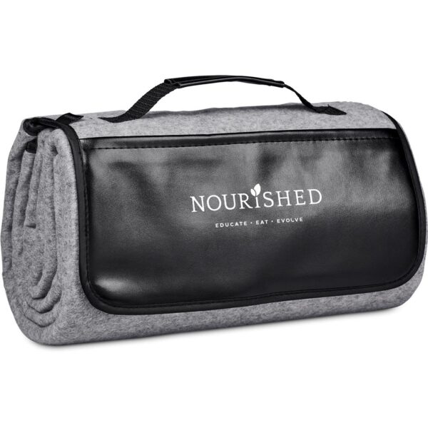 Serendipio Dunes Picnic Blanket - Image 2