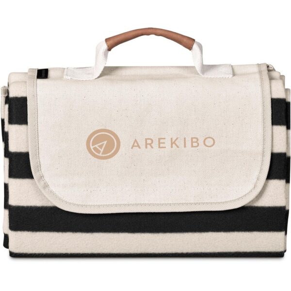 Serendipio Brookhill Picnic Blanket - Image 6