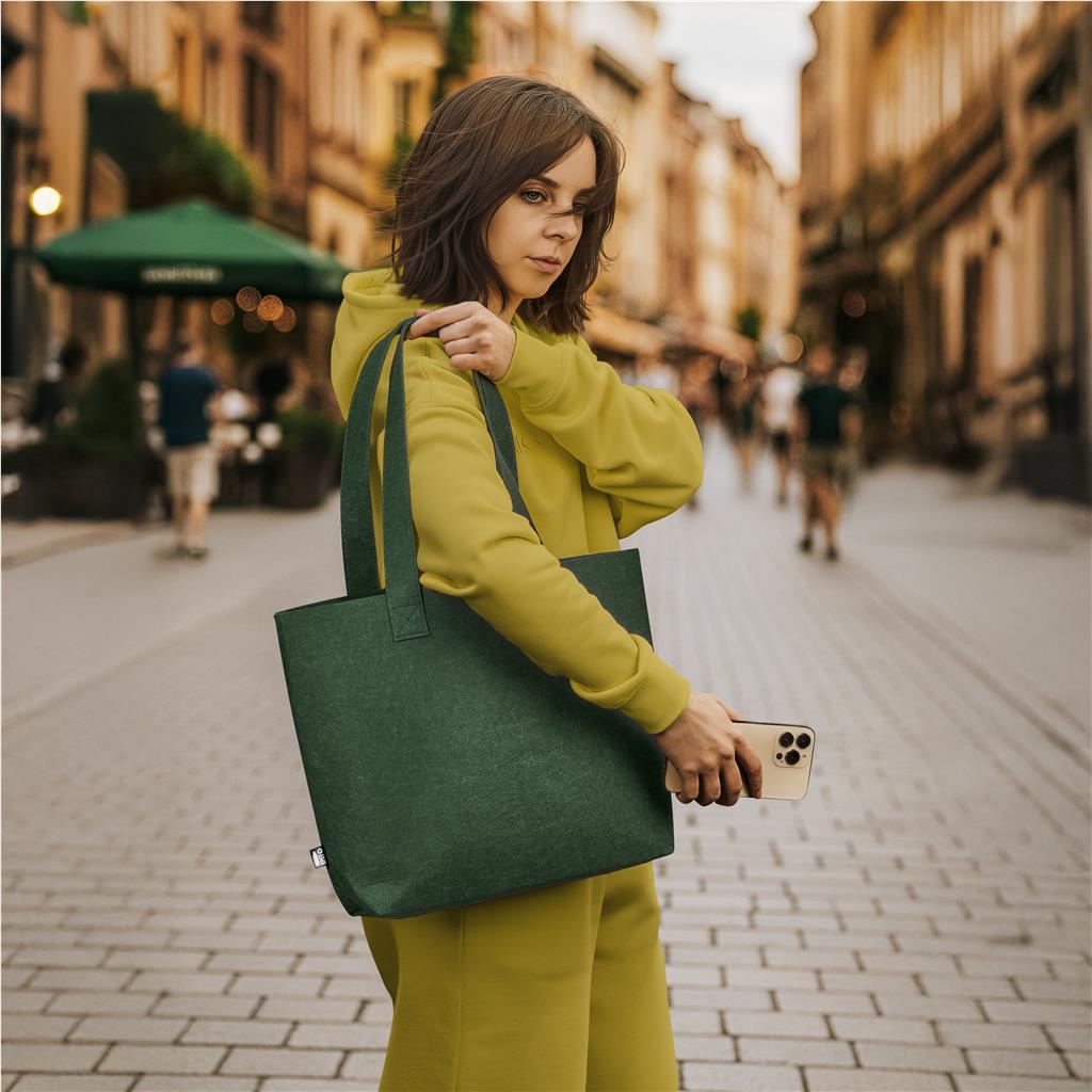 Okiyo Yoongi Recycled PET Felt Shopper - Image 10