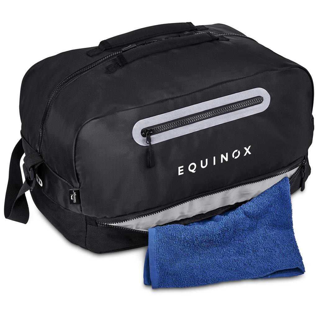 Slazenger ProGear Water-Resistant Sports Bag - Image 6