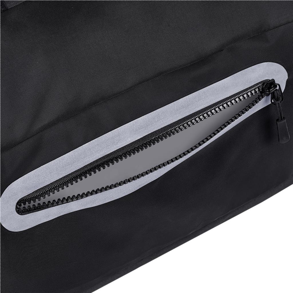 Slazenger ProGear Water-Resistant Sports Bag - Image 9